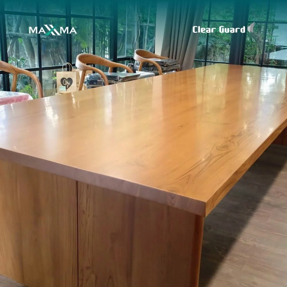Solid wood centerpiece fully protected against scratches, water rings, and heat marks for years to come.