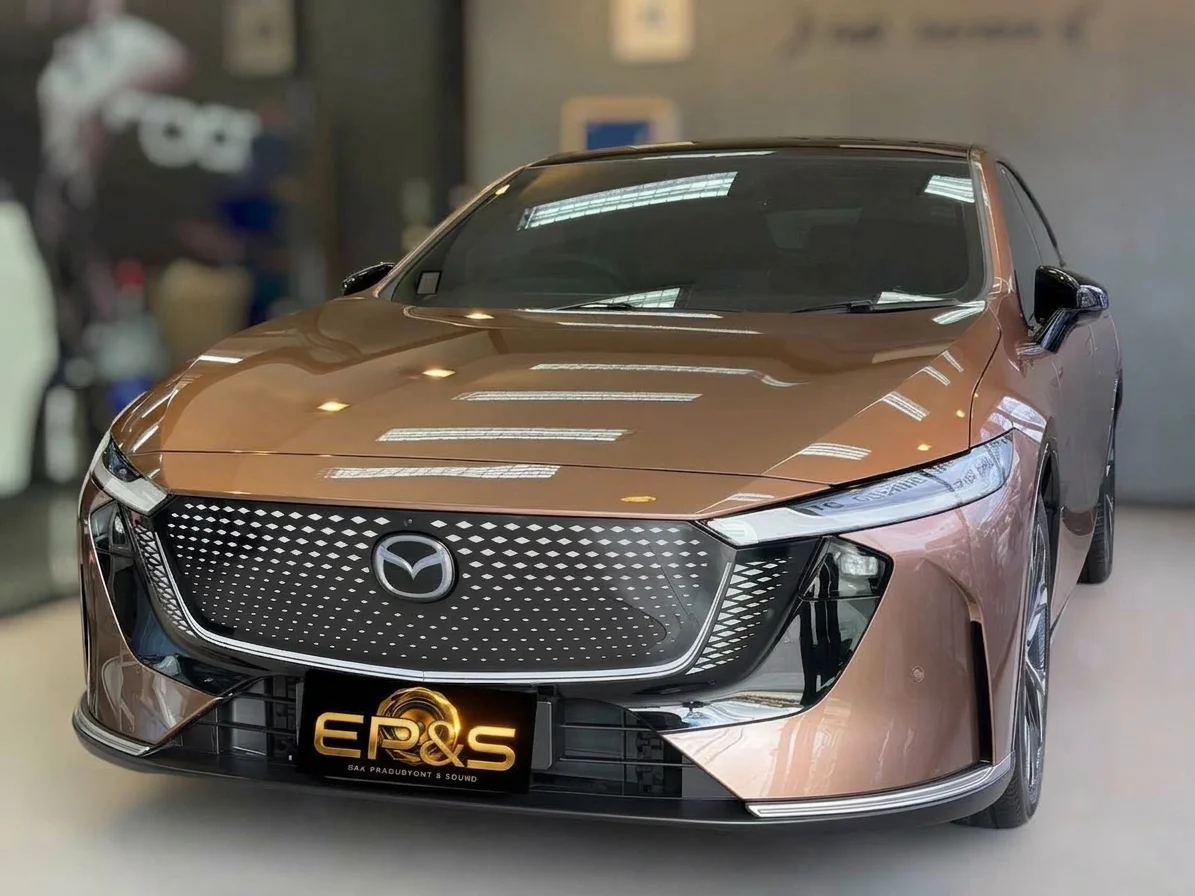 ผลงานติดตั้ง Mazda 6e ติดฟิล์ม Polarized ศูนย์เอกประดับยนต์