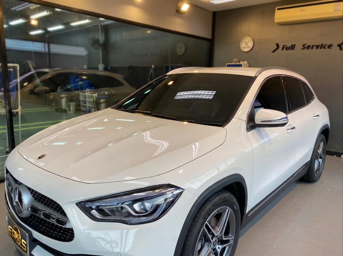 ผลงานติดตั้ง Mercedes-Benz ติดฟิล์ม Polarized ศูนย์เอกประดับยนต์