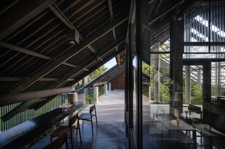 บ้านเดี่ยวด้านใน