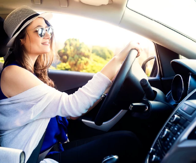 พ่อแม่นั่งเย็นสบาย